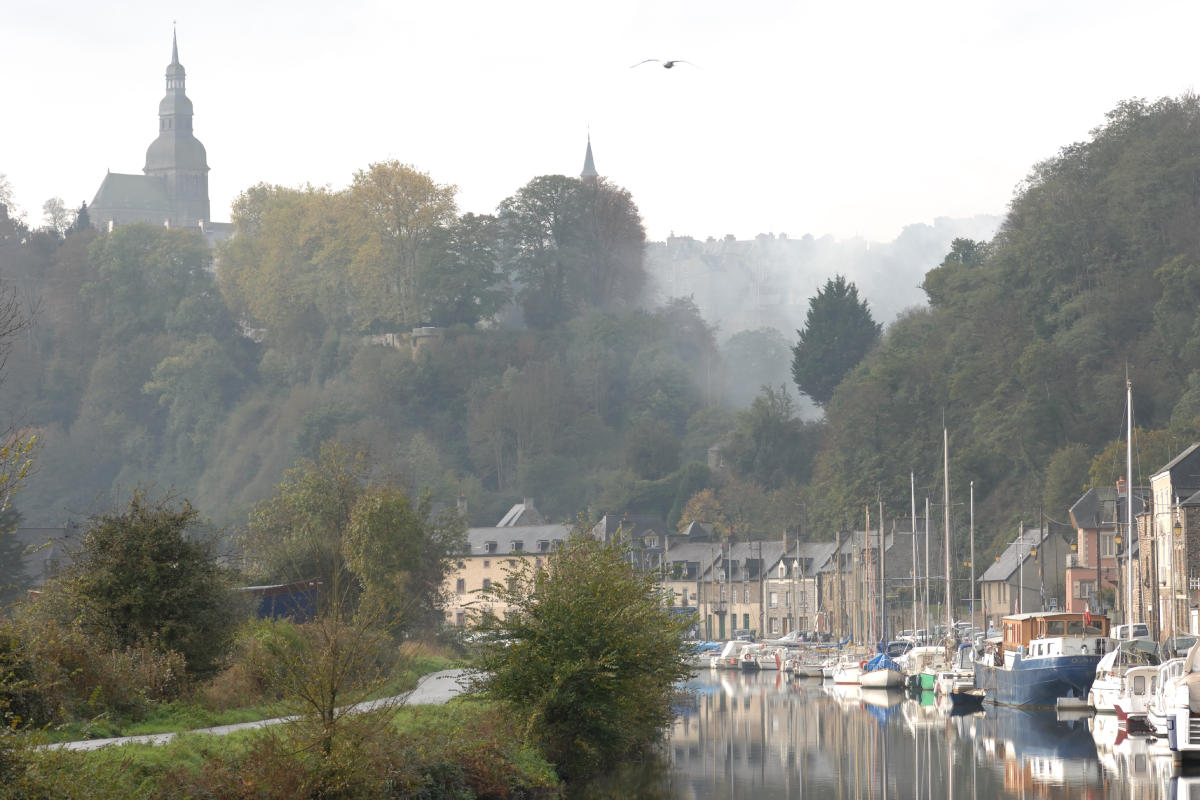 La ville fortifiée de Dinan Le Port de Dinan